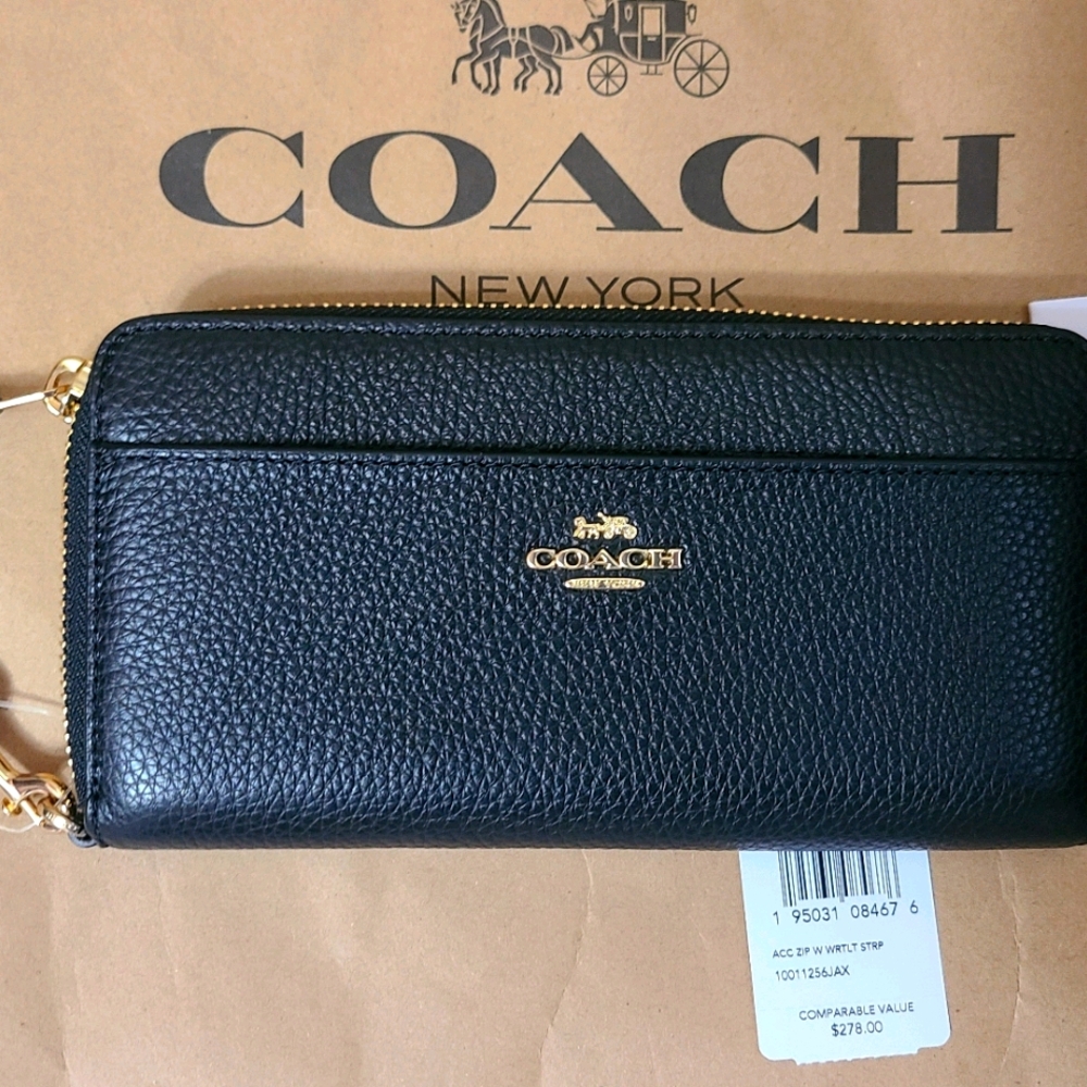 New Coach Zip around wallet